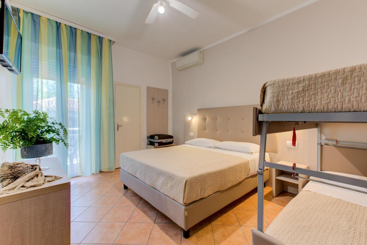Hotel Cimarosa Riccione Cameră foto